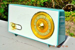SOLD! - Sept 28, 2014 - OCEAN TURQUOISE Retro Jetsons Vintage 1958 RCA 1-RA-45 AM Tube Radio WORKS!