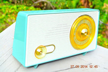 Charger l&#39;image dans la galerie, SOLD! - Sept 28, 2014 - OCEAN TURQUOISE Retro Jetsons Vintage 1958 RCA 1-RA-45 AM Tube Radio WORKS! - [product_type} - RCA Victor - Retro Radio Farm