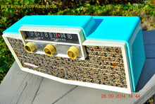 Charger l&#39;image dans la galerie, MING BLUE Retro Jetsons Vintage 1959 Silvertone 9009 AM Tube Radio Totally Restored! - [product_type} - Motorola - Retro Radio Farm