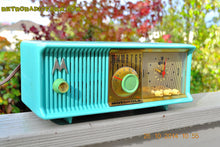 Charger l&#39;image dans la galerie, SOLD! - Nov 28, 2014 - VIVID Turquoise Retro Jetsons 1957 Motorola 57CC Tube AM Clock Radio WORKS! - [product_type} - Motorola - Retro Radio Farm