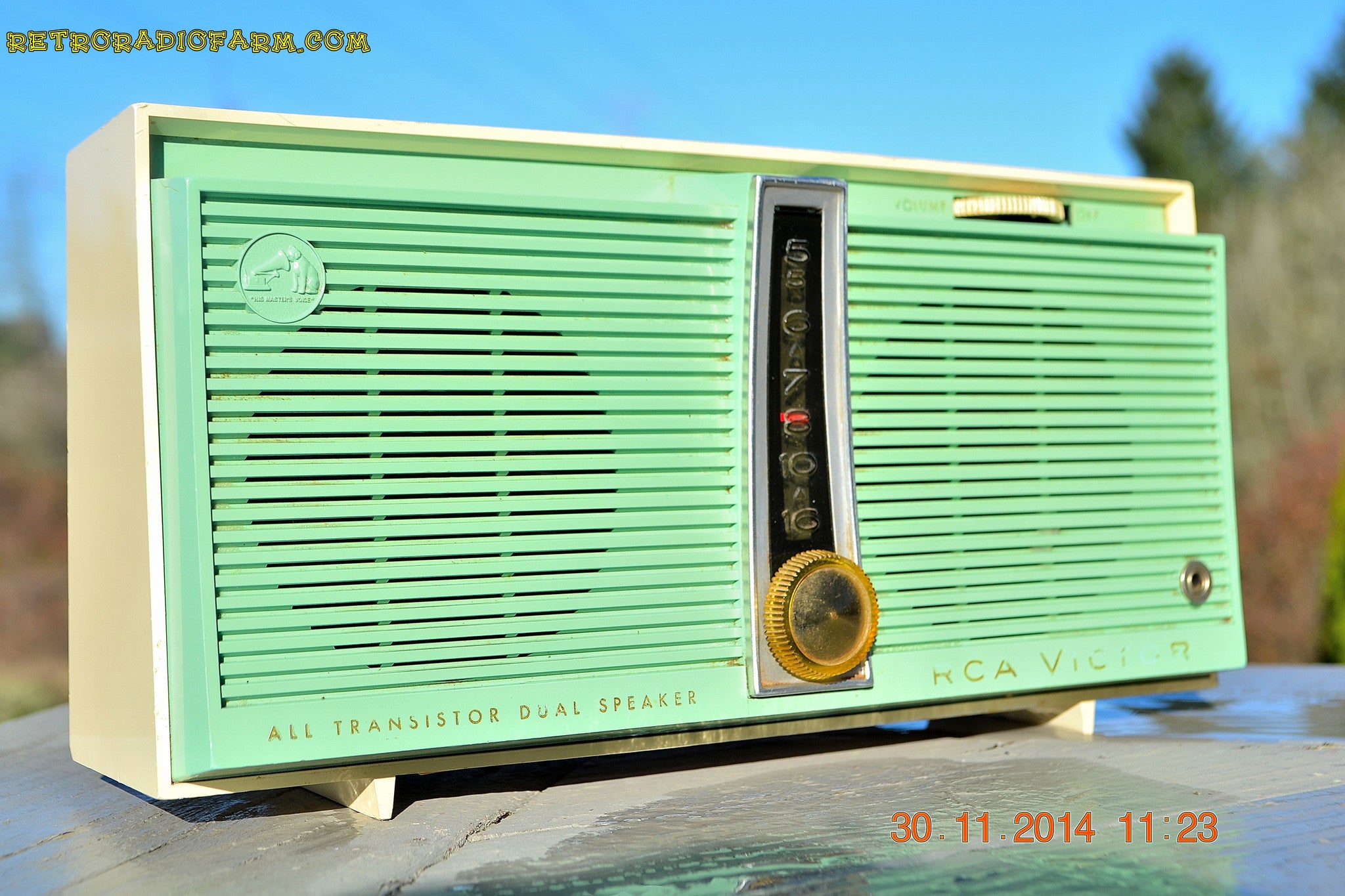 SOLD! - Feb 9, 2016 - WORKING PORTABLE Turquoise Retro Jetsons Vintage 1957 RCA Victor Model TX1-HE AM Battery Only Solid State Radio - [product_type} - RCA Victor - Retro Radio Farm