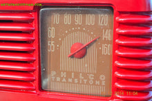 Charger l&#39;image dans la galerie, SOLD! - Feb 2, 2015 - LIPSTICK RED Vintage Deco Retro 1947 Philco Transitone 48-200 AM Bakelite Tube Radio Works! Wow! - [product_type} - Philco - Retro Radio Farm