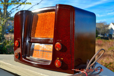 売れました！ - 2015 年 10 月 17 日 - アールデコ 1948 ストロンバーグ カールソン モデル 1204 AM/FM ブラウン渦巻き大理石ベークライト真空管ラジオが完全に復元されました。