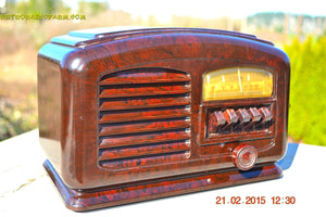 売れました！ - 2016/02/19 - アールデコ 1940 AIRLINE モデル 04BR-513 AM 茶色の渦巻き大理石ベークライト管ラジオが完全に復元されました。