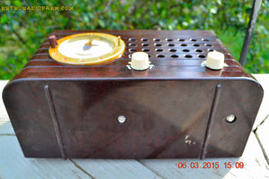 SOLD! - Aug 7, 2015 - POST WAR INDUSTRIAL Art deco Telechron Model 8H59 AM Brown Swirly Marbled Bakelite Tube Clock Radio Works! - [product_type} - Telechron - Retro Radio Farm