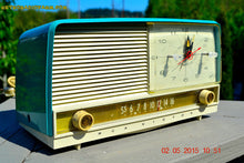 Charger l&#39;image dans la galerie, SOLD! - Aug 5, 2015 - Aqua and White Retro Jetsons 1956 RCA Victor 9-C-7LE Tube AM Clock Radio Totally Restored! - [product_type} - RCA Victor - Retro Radio Farm