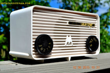 Charger l&#39;image dans la galerie, SOLD! - Jan 23, 2016 - BLUETOOTH MP3 READY - ALPINE WHITE Retro Jetsons 1957 Motorola Model 57A Tube AM Radio Works! - [product_type} - Motorola - Retro Radio Farm