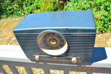 画像をギャラリービューアに読み込む, SOLD! - Aug 4, 2015 - GUNMETAL GREEN Mid Century Retro Jetsons 1954 Truetone Model D2637 Tube AM Radio Works! - [product_type} - Truetone - Retro Radio Farm