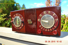 Load image into Gallery viewer, SOLD! - Sept 17, 2015 - STUDIOUS LOOKING Brown Swirly Mid Century Retro 1950 Motorola Model 5C6 Tube AM Clock Radio Works Great!! - [product_type} - Motorola - Retro Radio Farm