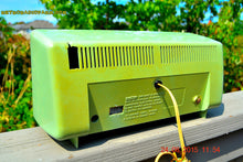Charger l&#39;image dans la galerie, SOLD! - Aug 24, 2015 - COOL MINT Green Retro Vintage Mid Century Jetsons 1950&#39;s Truetone Western Auto AM Tube Radio Works! - [product_type} - Truetone - Retro Radio Farm