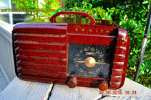 Charger l&#39;image dans la galerie, SOLD! - Sept 22, 2015 - GOLDEN AGE Art Deco WWII Era Vintage 1942 Zenith 6D612 AM Tube Radio Sounds Great! - [product_type} - Zenith - Retro Radio Farm