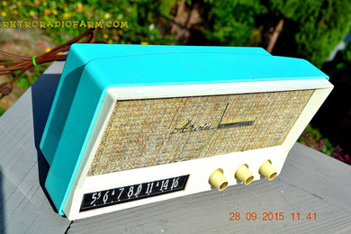 売れました！ - 2015 年 12 月 17 日 - Bluetooth MP3 対応 - アクアマリン ブルー レトロ Jetsons ヴィンテージ 1959 Arvin 2585 AM 真空管ラジオは動作します。
