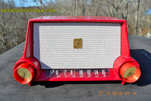画像をギャラリービューアに読み込む, SOLD! - Mar 13, 2016 - CIMARRON RED Dashboard Mid Century Retro Jetsons 1953 Motorola 53H Tube AM Radio Works! - [product_type} - Motorola - Retro Radio Farm