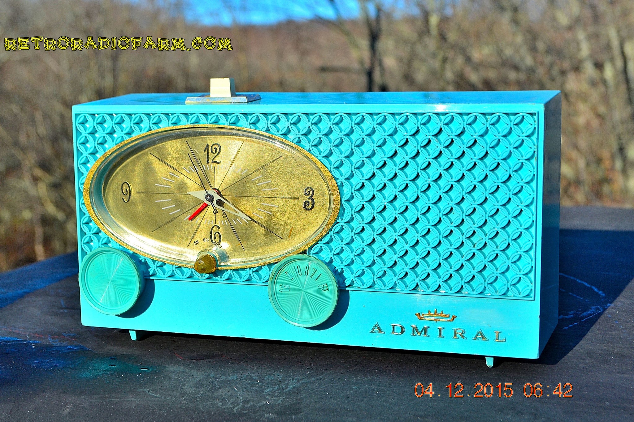 SOLD! - Jan 15, 2016 - POWDER BLUE Mid Century Fleur-De-50s Vintage Atomic Age 1959 Admiral Y3359 Tube AM Radio Clock Alarm Works! - [product_type} - Admiral - Retro Radio Farm