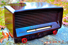 Charger l&#39;image dans la galerie, SOLD! - Dec 19, 2015 - Vintage Antique Retro 1949 Philco Transitone 50-520 AM Tube Radio Brown Swirly Bakelite Works Great! Wow! - [product_type} - Philco - Retro Radio Farm