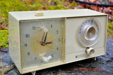 SOLD! - Feb 20, 2016 - OLIVE TAUPE Mid Century Jetsons 1959 General Electric Model C-305A Tube AM Clock Radio Totally Restored!