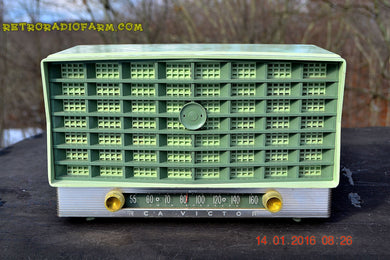 SOLD! - Jan 17, 2016 - BLUETOOTH MP3 READY - Pistachio Green Retro Jetsons Vintage 1953 RCA Victor S-XD-5 Tube Radio Works Great!