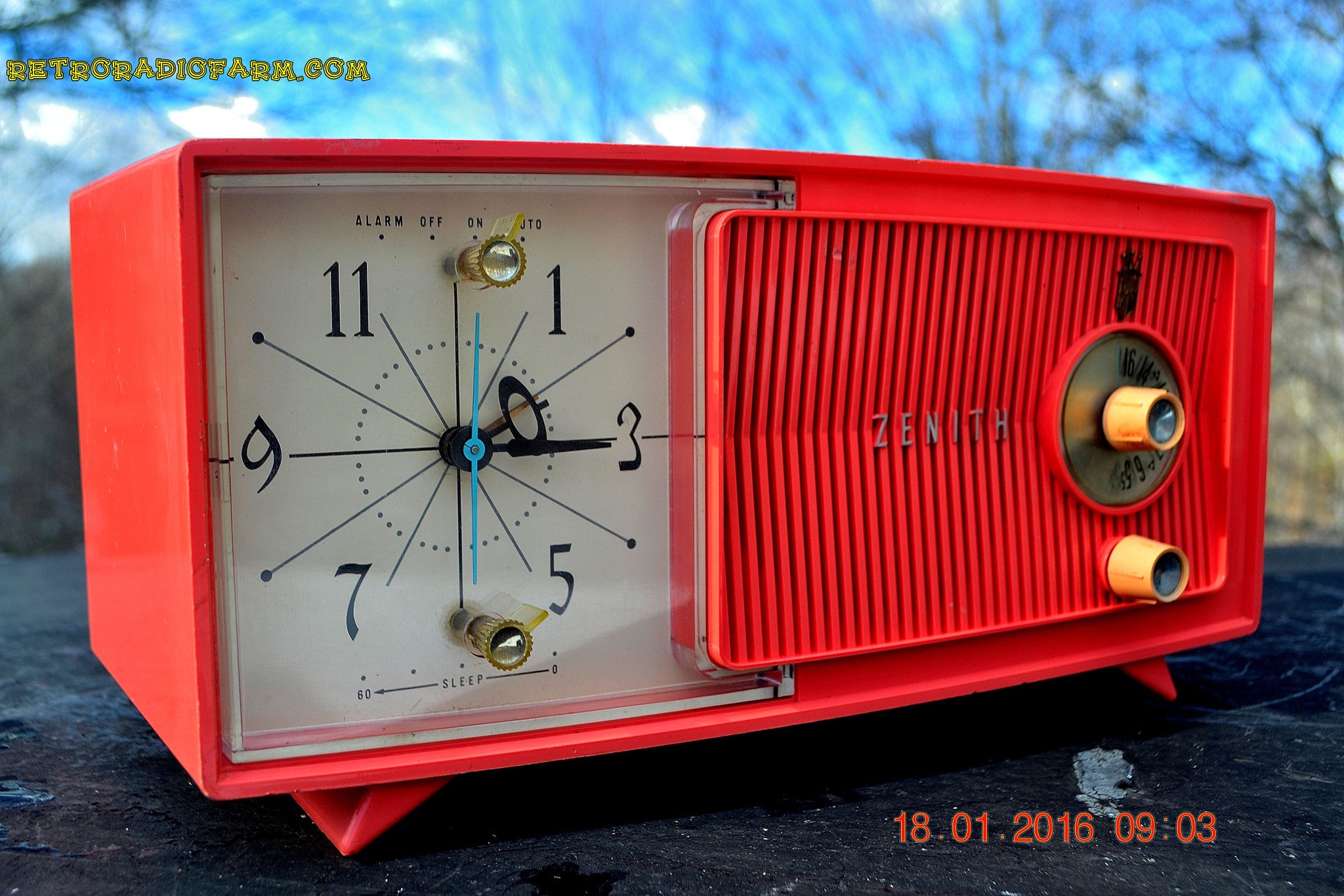 SOLD! - Apr 15, 2016 - BLUETOOTH MP3 Ready - Salmon Pink Mid Century Jetsons 1959 Zenith Model E514A Tube AM Clock Radio Works Great! - [product_type} - General Electric - Retro Radio Farm