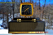 Charger l&#39;image dans la galerie, SOLD! - Feb 27, 2016 - SCIENCE FICTION FANTASY 1959 Philco Predicta Model H765-124 Tube AM Clock Radio Works! - [product_type} - Philco - Retro Radio Farm