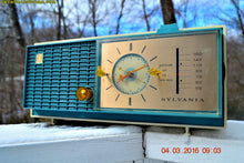 画像をギャラリービューアに読み込む, SOLD! - Apr 14, 2016 - SLATE BLUE Mid Century Retro Jetsons 1964 Sylvania Model AK22 Tube AM Clock Radio Totally Restored! - [product_type} - Sylvania - Retro Radio Farm