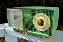 画像をギャラリービューアに読み込む, SOLD! - May 4, 2016 - BLUETOOTH MP3 READY - Mint Green 1958 Retro Vintage Jetsons GE General Electric Tube AM Radio Model C435 Radio Works!! - [product_type} - General Electric - Retro Radio Farm