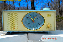 画像をギャラリービューアに読み込む, SOLD - Apr 10, 2016 - WEDGEWOOD BLUE Retro Jetsons Vintage 1965 Arvin Model 53R05 AM Tube Clock Radio Works Great Looks Great! - [product_type} - Arvin - Retro Radio Farm