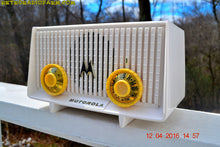 画像をギャラリービューアに読み込む, SOLD! - Apr 13, 2016 - BLUETOOTH MP3 READY - Alpine White Retro Jetsons 1958 Motorola Model 56R Tube AM Clock Radio Totally Restored! - [product_type} - Motorola - Retro Radio Farm