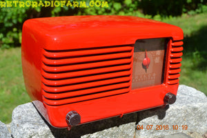 売れました！ - 2016 年 7 月 4 日 - Bluetooth MP3 対応 - リップスティック レッド ヴィンテージ デコ レトロ 1948 Philco Transitone 48-200 AM ベークライト チューブ ラジオは動作します。