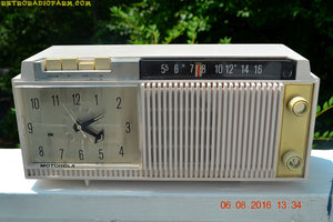 SOLD! - Apr 15, 2017 - BLUETOOTH MP3 READY - Paper White Retro Jetsons 1961 Motorola Model C12P46 Tube AM Clock Radio Totally Restored! - [product_type} - Motorola - Retro Radio Farm