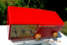 画像をギャラリービューアに読み込む, SOLD! - Oct 25, 2016 - CARDINAL Red Retro Jetsons 1957 Motorola Model 56CS34 Tube AM Clock Radio Totally Restored! - [product_type} - Motorola - Retro Radio Farm