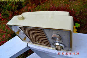 SOLD! - Apr 15, 2017 - GOLD and Ivory Mid Century Retro Vintage 1966 Magnavox Model C006 Mardi Gras Tube Clock Radio Kinda Rough Shape - [product_type} - Magnavox - Retro Radio Farm