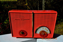 Charger l&#39;image dans la galerie, SOLD! - Oct 28, 2016 - WACKY LOOKING Coral Mid Century Retro Jetsons Vintage 1957 Philco H826-124 AM Tube Radio Works Great! - [product_type} - Philco - Retro Radio Farm