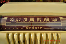 画像をギャラリービューアに読み込む, SOLD! - Dec 3, 2016 - SMART LOOKING 1947 Ivory Bendix Aviation Model 110W Bakelite AM Tube AM Radio Works Great! - [product_type} - Bendix Aviation - Retro Radio Farm