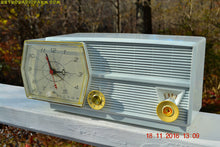 画像をギャラリービューアに読み込む, SOLD! - Oct. 25, 2018 - Paper White RCA Victor 8-C-5E Clock Radio 1959 Tube AM Clock Radio - [product_type} - RCA Victor - Retro Radio Farm
