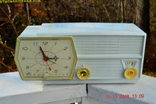 Charger l&#39;image dans la galerie, SOLD! - Oct. 25, 2018 - Paper White RCA Victor 8-C-5E Clock Radio 1959 Tube AM Clock Radio - [product_type} - RCA Victor - Retro Radio Farm