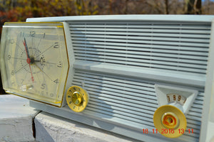 SOLD! - Oct. 25, 2018 - Paper White RCA Victor 8-C-5E Clock Radio 1959 Tube AM Clock Radio - [product_type} - RCA Victor - Retro Radio Farm
