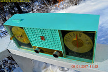Charger l&#39;image dans la galerie, SOLD! - Dec 1, 2017 - STUNNING AQUA BLUE Mid Century Retro Jetsons 1957 Magnavox C5 Tube AM Clock Radio Works Great! - [product_type} - Magnavox - Retro Radio Farm