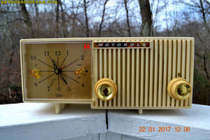 SOLD! - Aug 21, 2018 - IVORY Mid Century Retro Vintage Antique Motorola 1957 Model 57CF1 Clock Radio Tube AM Clock Radio Near Mint! - [product_type} - Motorola - Retro Radio Farm