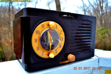 Load image into Gallery viewer, SOLD! - Jan 30, 2017 - BLUETOOTH MP3 READY - Art Deco 1951 General Electric Model 512F AM Brown Bakelite Tube Clock Radio Pristine! - [product_type} - General Electric - Retro Radio Farm