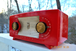 SOLD! - Dec 6, 2017 - CANDY APPLE RED Mid Century Retro Jetsons Vintage 1955 Zenith Model R511-F AM Tube Radio Excellent Condition! - [product_type} - Zenith - Retro Radio Farm
