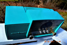 Charger l&#39;image dans la galerie, SOLD! - April 17, 2017 - TURQUOISE Mid Century Jetsons 1957 General Electric Model 914 Tube AM Clock Radio Sweet! - [product_type} - General Electric - Retro Radio Farm