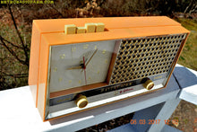 Charger l&#39;image dans la galerie, SOLD! - July 28, 2018 - BUFF PINK Retro Space Age 1957 Sylvania Model 1322 Tube AM Clock Radio Sounds Great! - [product_type} - Sylvania - Retro Radio Farm