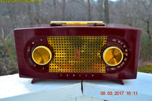 Charger l&#39;image dans la galerie, SOLD! - Mar 16, 2017 - MAROON Mid Century Retro Jetsons Vintage 1955 Zenith Model R511-R AM Tube Radio Excellent Condition! - [product_type} - Zenith - Retro Radio Farm