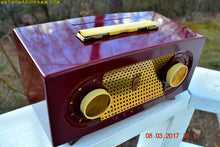 Load image into Gallery viewer, SOLD! - Mar 16, 2017 - MAROON Mid Century Retro Jetsons Vintage 1955 Zenith Model R511-R AM Tube Radio Excellent Condition! - [product_type} - Zenith - Retro Radio Farm