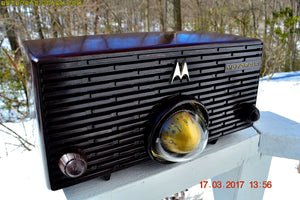 SOLD! - Nov 29, 2017 - ESPRESSO Mid Century Retro Jetsons 1957 Motorola 56H Turbine Tube AM Radio Marbled! - [product_type} - Motorola - Retro Radio Farm