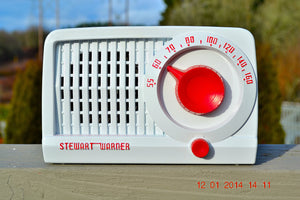 SOLD! - May 21, 2014 - BEAUTIFUL Retro Rare WHITE & RED 1952 Stewart Warner 9160 Tube AM Radio WORKS!