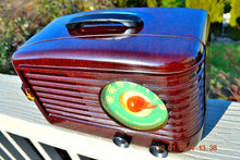 Charger l&#39;image dans la galerie, SOLD! - June 6, 2014 - BEAUTIFUL Retro Vintage 1950 Emerson 642A Bakelite AM Tube Radio WORKS! - [product_type} - Emerson - Retro Radio Farm