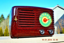 Charger l&#39;image dans la galerie, SOLD! - June 6, 2014 - BEAUTIFUL Retro Vintage 1950 Emerson 642A Bakelite AM Tube Radio WORKS! - [product_type} - Emerson - Retro Radio Farm