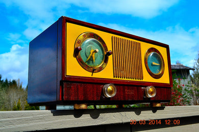 売れました！ - 2014 年 4 月 7 日 - レアウッド レトロ ヴィンテージ デコ 1952 Philco 52-550 真空管 AM クロック ラジオ 動作します。