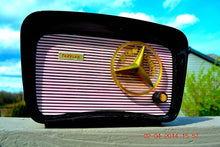 画像をギャラリービューアに読み込む, SOLD ! - Oct. 23, 2014 - Retro Vintage PINK and BLACK Travler T-204 AM Tube Radio WORKS! - [product_type} - Travler - Retro Radio Farm